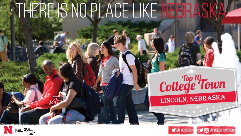 150508 - College Town