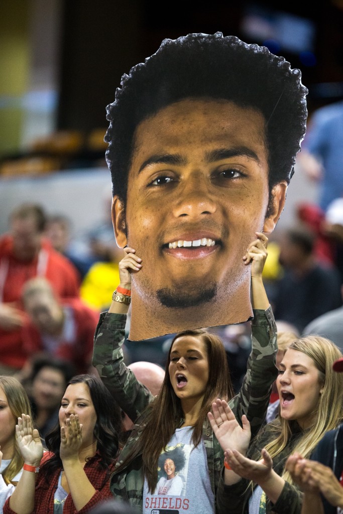 AndyWenstrand-dot-com-mbb-b1g-12